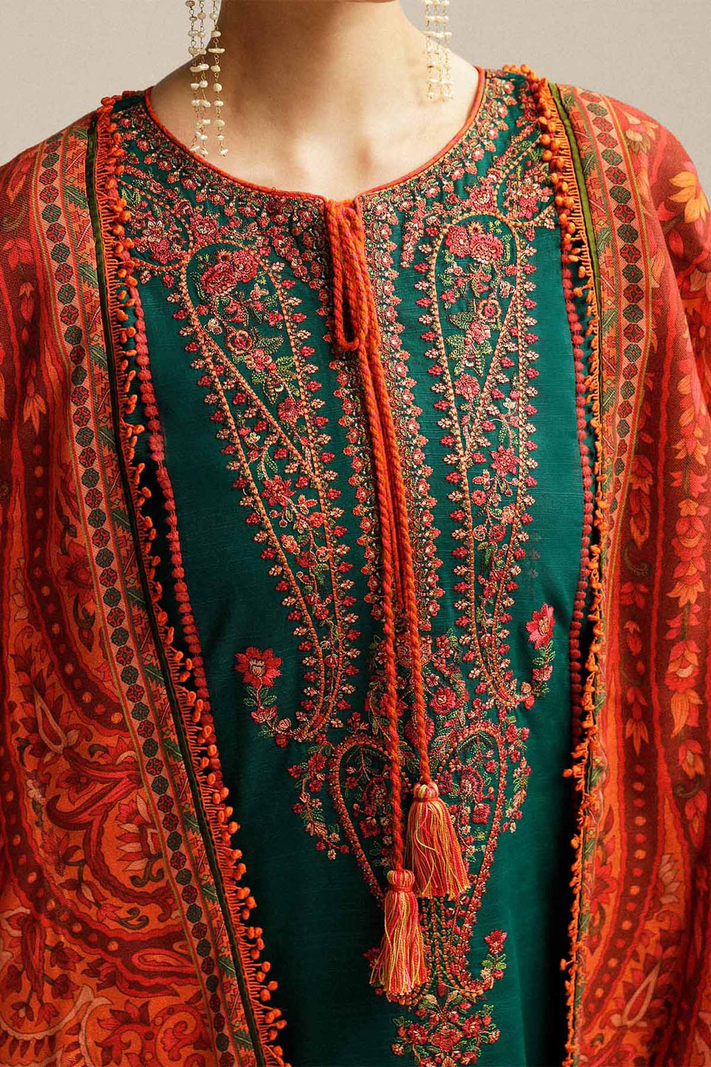 MB 525 - 3 Pcs Unstitched Heavy Embroidered Lawn Suit with Premium Quality Lawn Dupatta