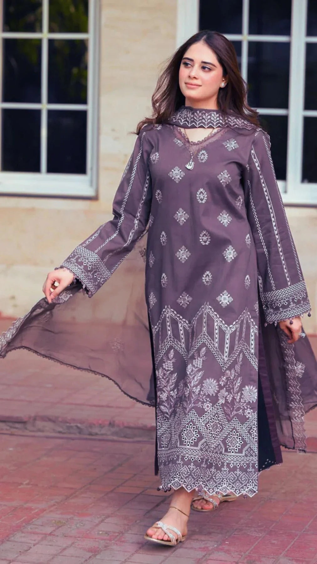 NS 915-Lawn Fabric 3 Piece - Unstitched Fully Embroidered With Embroidered Chiffon Dupatta