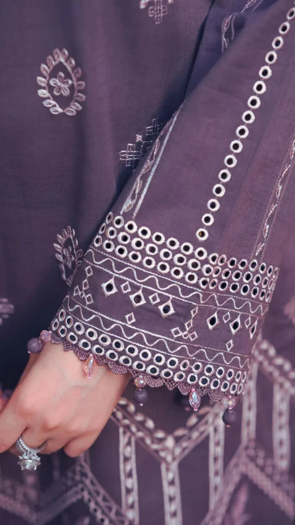 NS 915-Lawn Fabric 3 Piece - Unstitched Fully Embroidered With Embroidered Chiffon Dupatta