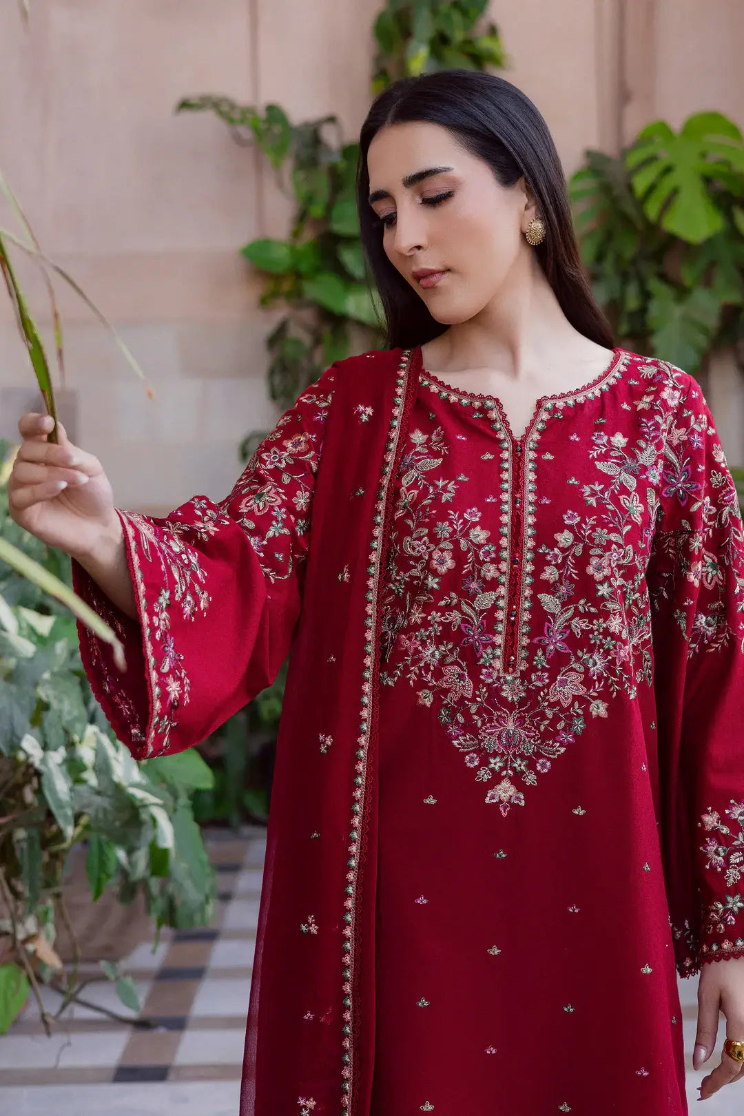 BT 2700-3 Piece Unstitched Heavy Embroidered Lawn Suit ( Full Embroidered Chiffon Dupatta )