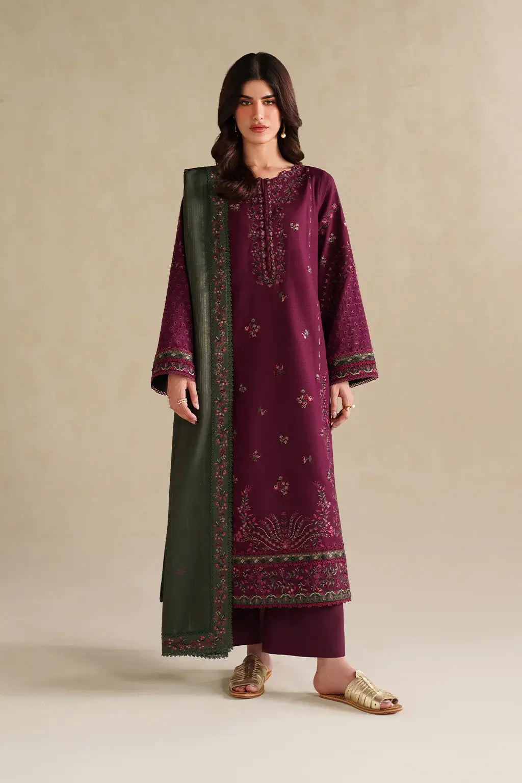 IZ-2705-3 Piece Unstitched Heavy Embroidered Lawn Suit ( Four-sided Embroidered Lawn Dupatta )