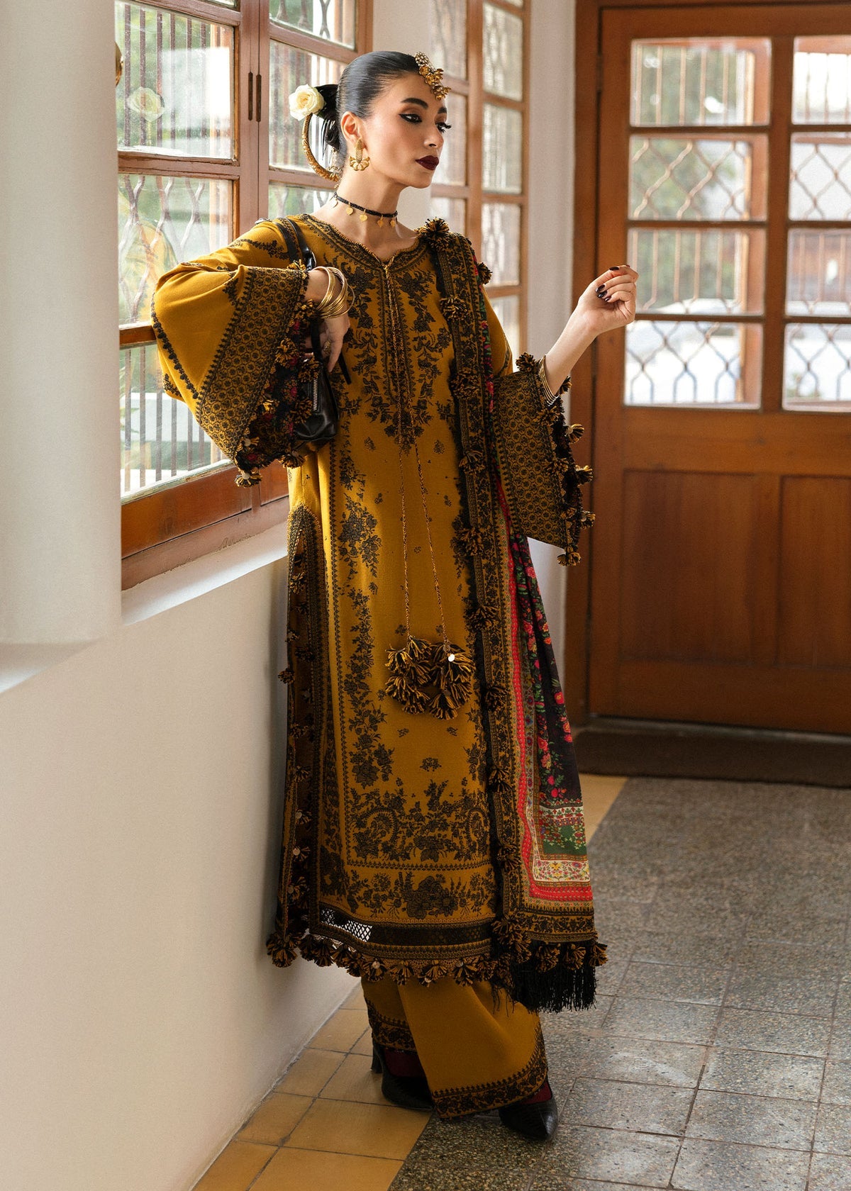 HR 3045-3 Piece Unstitched Heavy Embroidered Dhanak Suit ( Digital Printed Shawl)