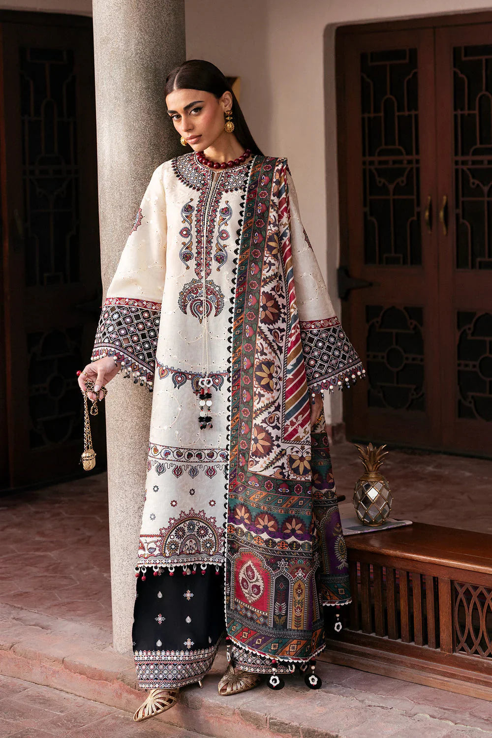 JZ-2800-Lawn Fabric 3 Piece - Unstitched Fully Embroidered