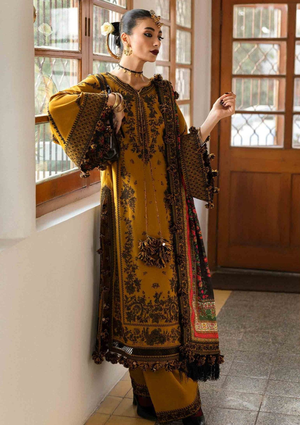 HR 3045-3 Piece Unstitched Heavy Embroidered Dhanak Suit ( Digital Printed Shawl)