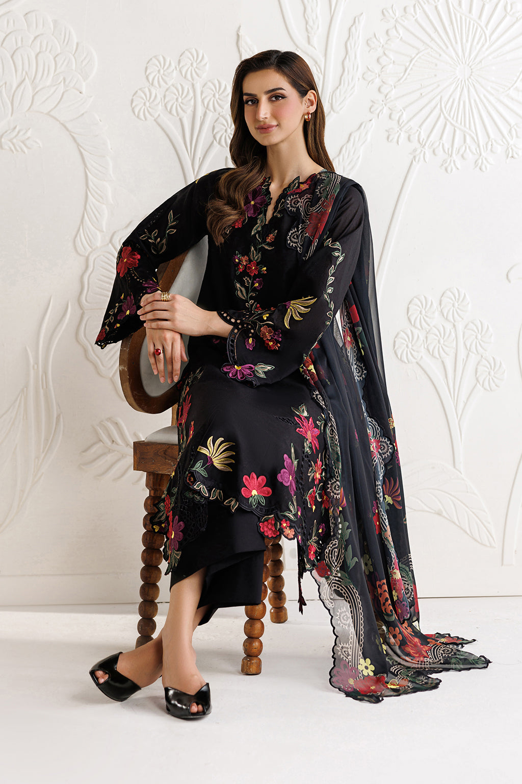 IZ 2955-3 Piece Unstitched Heavy Embroidered Dhanak Suit ( Printed Dupatta)