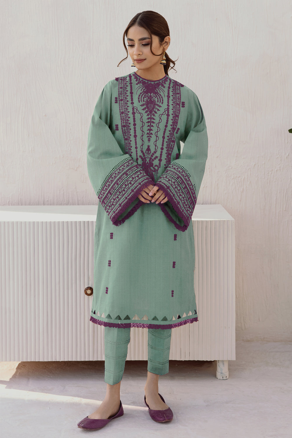 JZ 2905-3 Piece Unstitched Heavy Embroidered Dhanak Suit ( Dhanak Shawl )