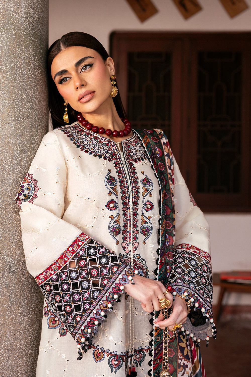JZ-2800-Lawn Fabric 3 Piece - Unstitched Fully Embroidered